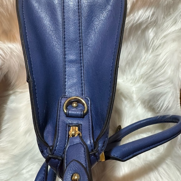 London Fog Elegant Blue Handbag - Picture 8 of 11
